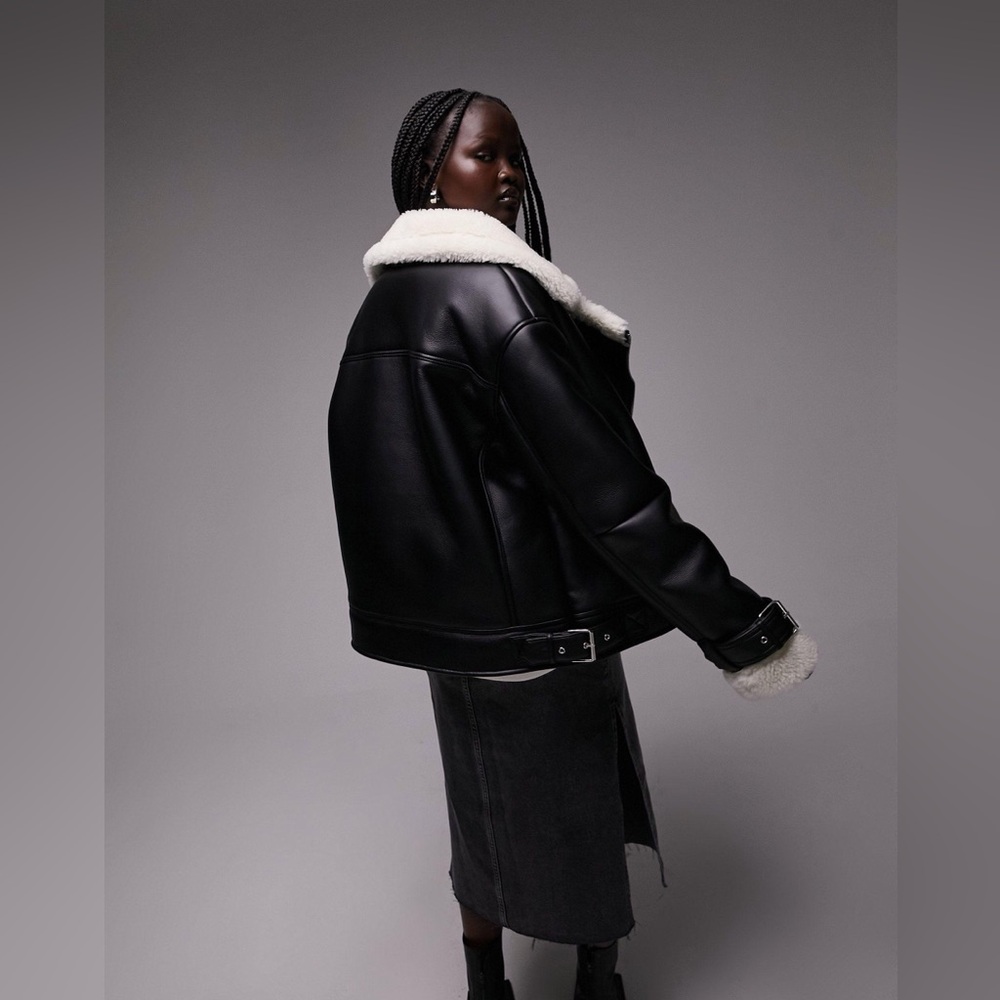 Topshop faux leather shearling aviator biker jacket in black - Picture 4 of 11